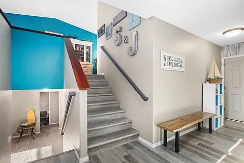 101 8th Ave NW — Photo 9