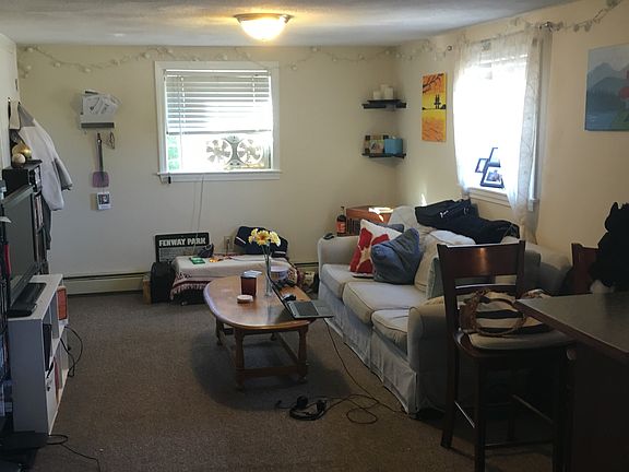 3rd image of 5 Boardman St