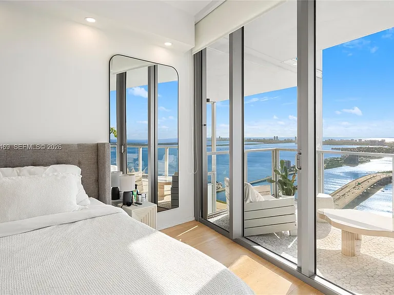 1100 Biscayne Blvd #5004 — Photo 10