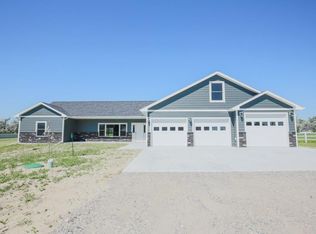 932 Harvest Moon Dr, Billings, MT 59106