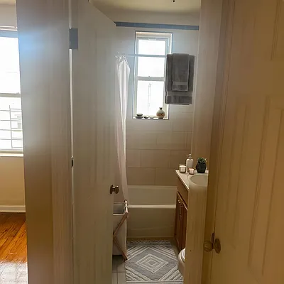 Bathroom, photo 1