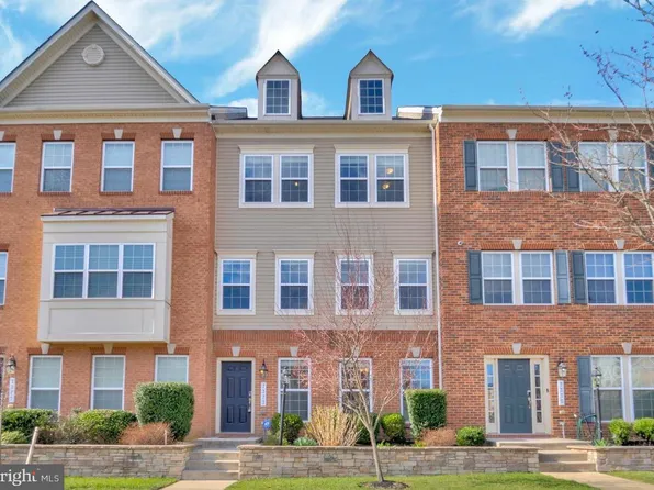 7373 Saint Margarets Blvd, Hanover, MD 21076