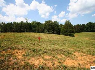 7 Niagra Dr, Sevierville, TN 37862