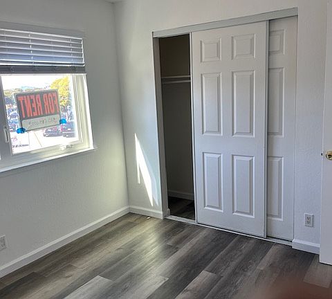 5th image of 2713 Nevin Ave APT 1