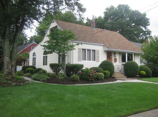 646 Newcomb Rd, Ridgewood, NJ 07450