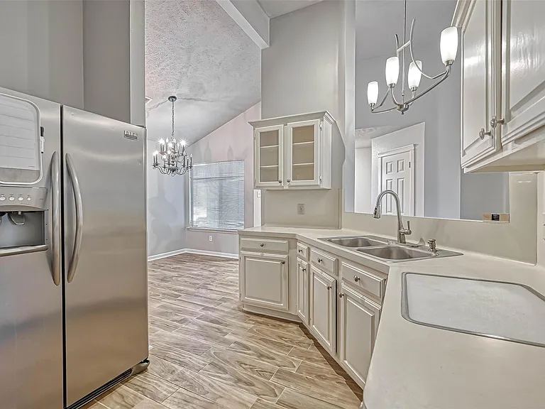 2235 Sentinal Oaks St — Photo 13