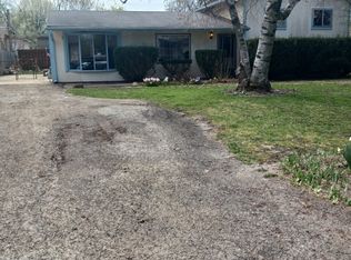 105 Park Ct, Bolingbrook, IL 60440