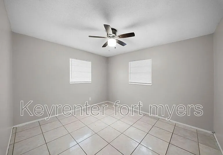 464A Carolina Ave — Photo 9
