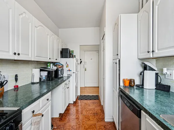 851 Blvd East image 20 of 42