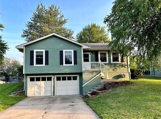 2009 Kary Ln, Excelsior Springs, MO 64024