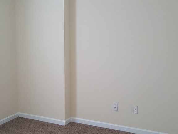 4th image of 221-225 Grinder Ct