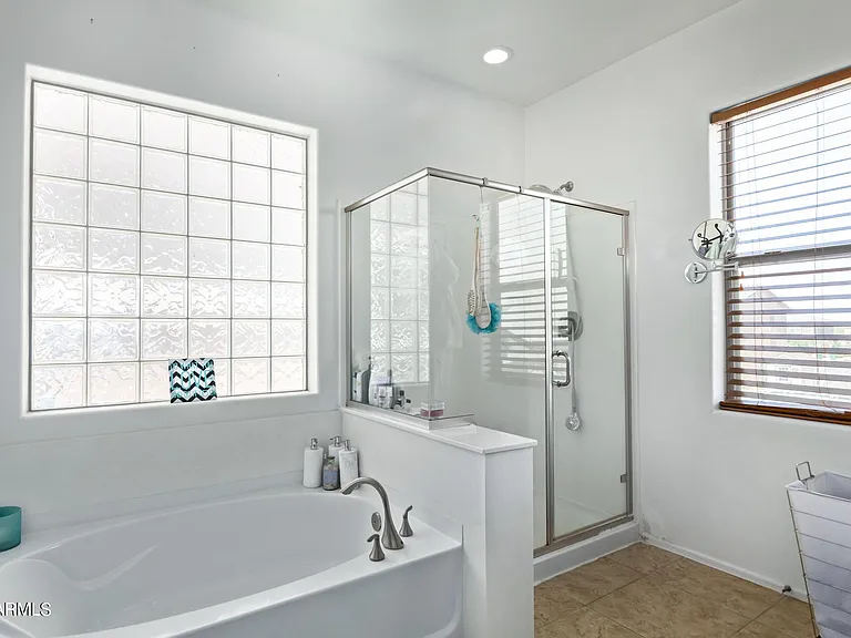 36840 W Oliveto Ave — Photo 14