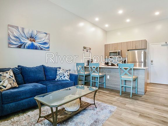 5th image of 102 River House Pl #1G