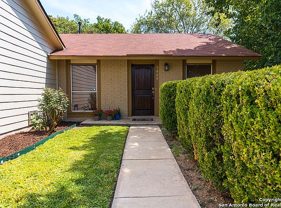 3rd image of 9466 Brushy Point St