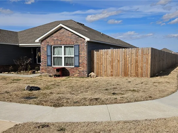 2908 W Obsidian St, Fayetteville, AR 72704