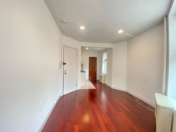 2nd image of 26 7th Ave S #3F