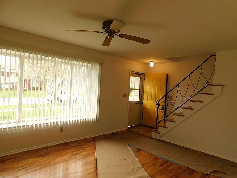 2831 Marshall St — Photo 1