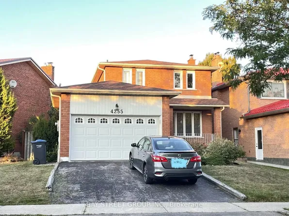 4255 Wakefield Cres, Mississauga, ON L5C 4M5