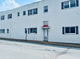237 N Wood River Ave #102, Wood River, IL 62095