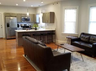 89 Carrington Ave #2, Providence, RI 02906