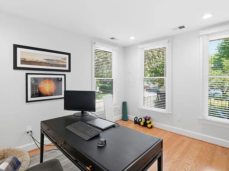 1358 S Carolina Ave SE — Photo 30