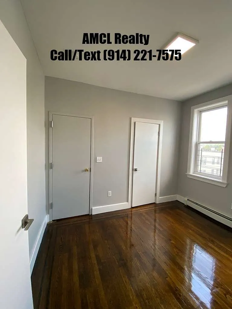 2 bed, 1.0 bath, $2,300 — Photo 2