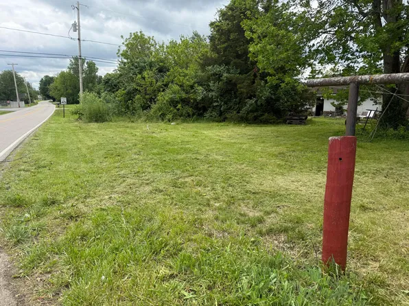 1913 Lake Rd, Medway, OH 45341