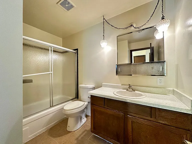 607 E Coatsville Ave — Photo 12