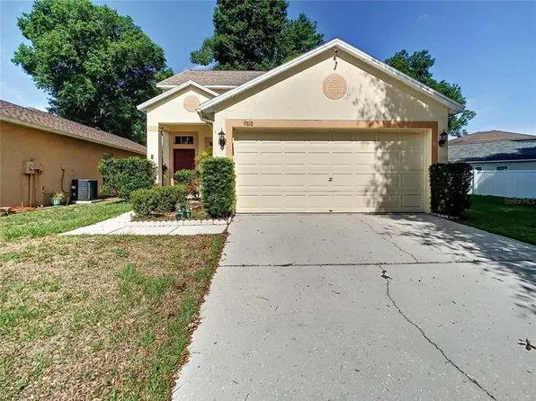 9818 Morris Glen Way, Temple Terrace, FL 33637