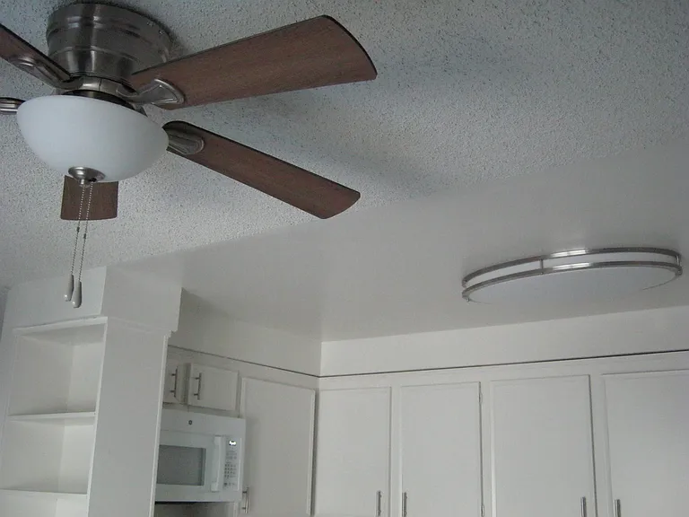 Ramona Apartments — Photo 6