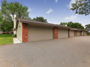 13750 Heather Hills Dr, Burnsville, MN 55337