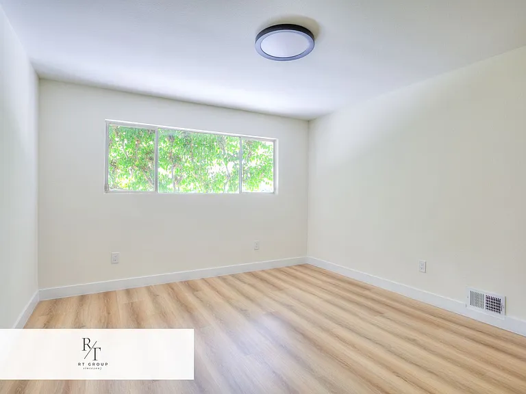 1032 S Golden West Ave #A — Photo 20