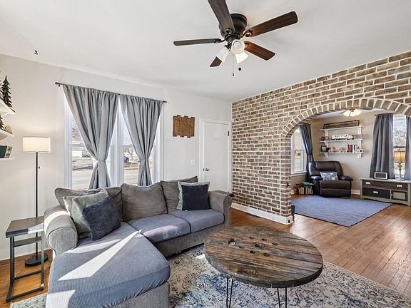 3rd image of 632 East Cook Street