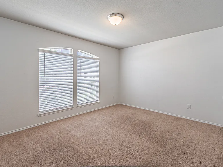 2553 Hadley St — Photo 22