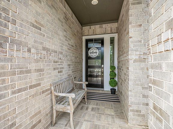 5th image of 401 Coppice Creek Ln