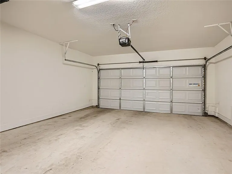 1802 Roseburg Dr — Photo 22