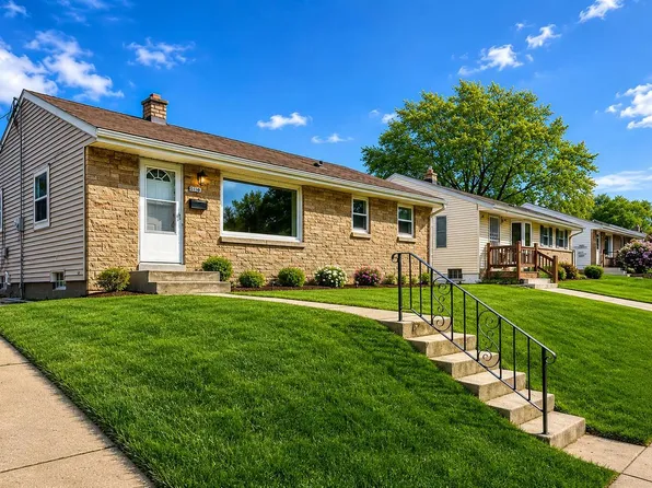 8111 W Lancaster AVENUE, Milwaukee, WI 53218