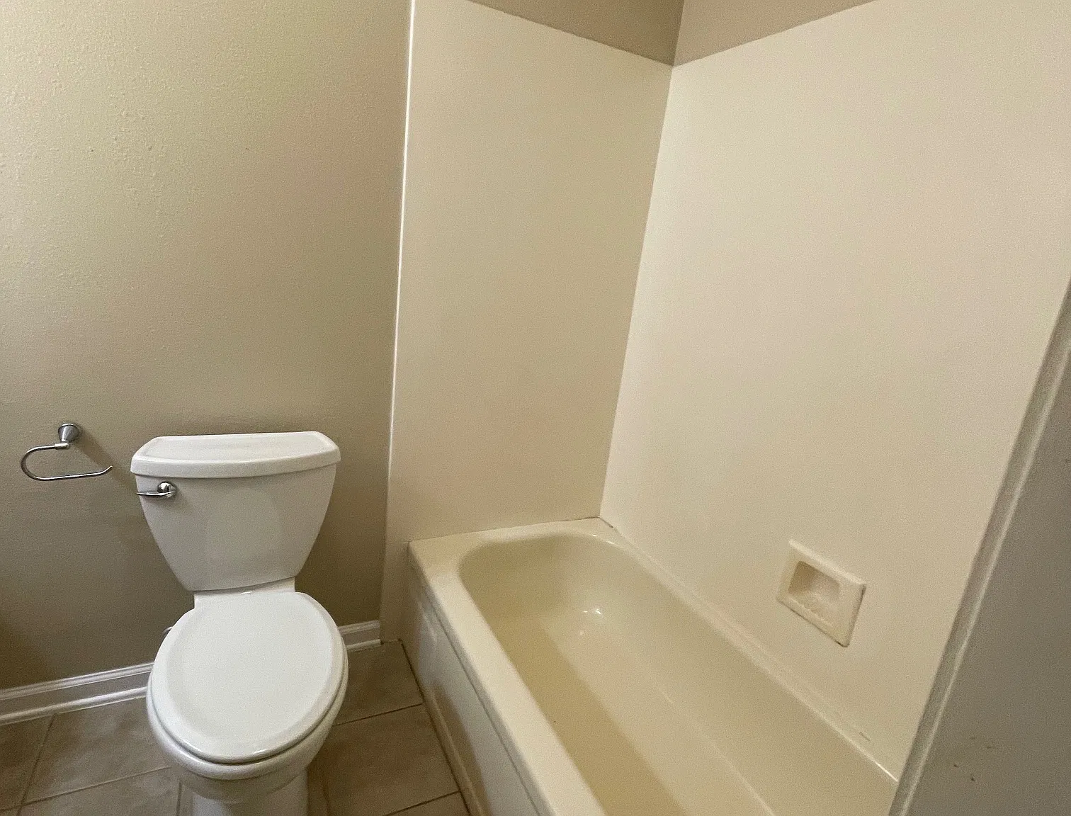 2 bed, 968 sqft, $1,400 — Photo 3