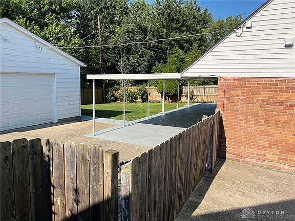 5th image of 5018 Renard Dr