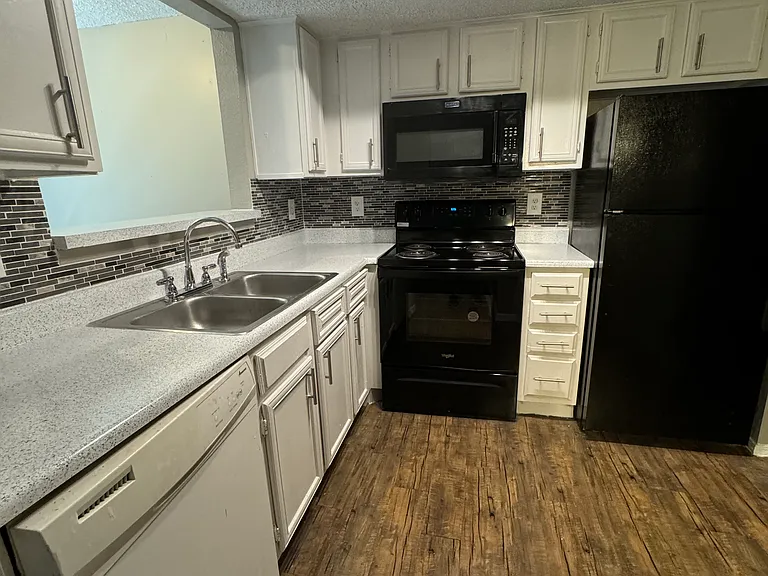 13333 Esperanza Rd #107 — Photo 3