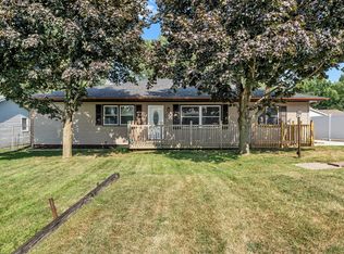 119 E 5th St, Coal Valley, IL 61240