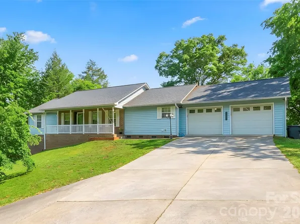 570 Pleasant View Dr, Marion, NC 28752