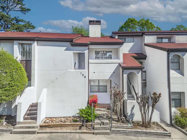 301 Kings Row Dr APT 108, Little Rock, AR 72207