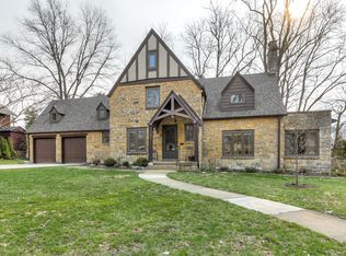 606 S Highland Ave, Champaign, IL 61821