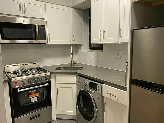 2nd image of 2156 2nd Ave APT 2