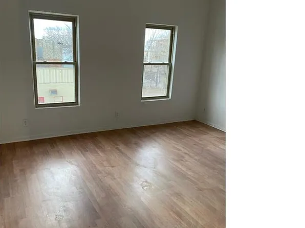 6558 S Rhodes Ave, Chicago, IL 60637