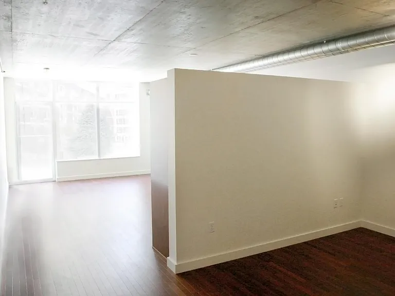 1926 W Burnside St #308 — Photo 9