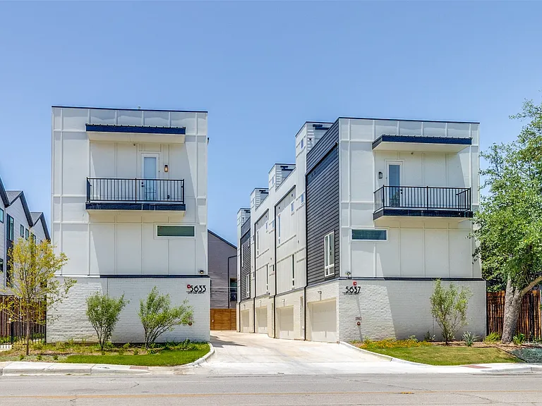 5637 Live Oak St #202 — Photo 23