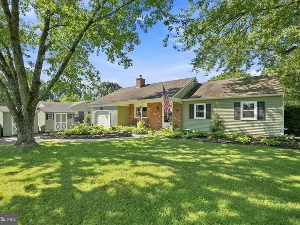 57 Durham Rd, Ottsville, PA 18942