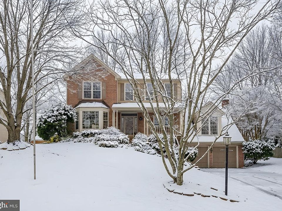 1st image of 14 Charleston Ct